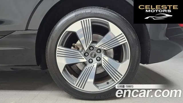 AUDI e-55 Quattro Sportback 2021 — photo 7 sur 35