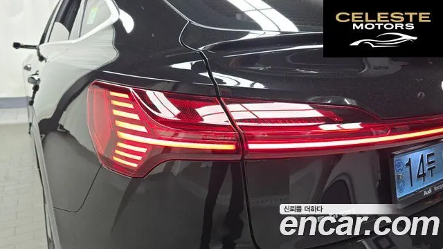 AUDI e-55 Quattro Sportback 2021 — photo 9 sur 35