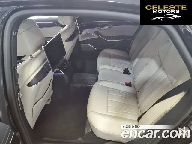AUDI A8 (D5) 55 TFSI Quattro Premium LWB 2023 — photo 17 sur 26