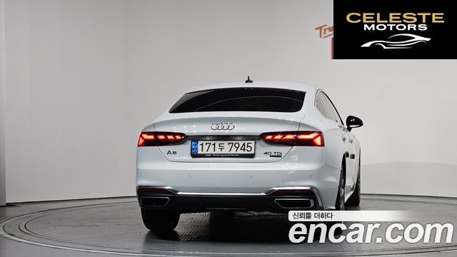 AUDI A5 (F5) 40 TDI Quattro Premium Sportback 2021 — photo 4 sur 36