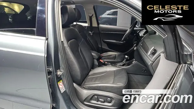 AUDI Q3 2.0 TDI Quattro Dynamic 2013 — photo 12 sur 20