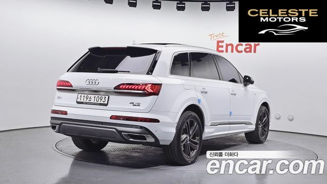 AUDI Q7 (4M) 45 TDI Quattro Premium 2021 — photo 2 sur 31