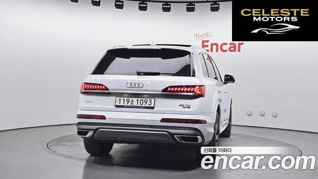 AUDI Q7 (4M) 45 TDI Quattro Premium 2021 — photo 4 sur 31