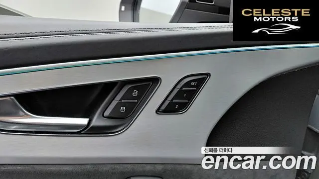 AUDI Q8 (4M) 55 TFSI Quattro Premium 2021 — photo 16 sur 26
