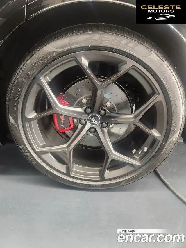 AUDI RSQ8 (4M) 4.0 TFSI Quattro Performance 2025 — photo 5 sur 13