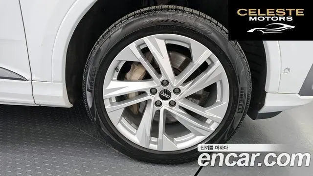 AUDI Q7 (4M) 45 TDI Quattro Premium 2021 — photo 6 sur 34