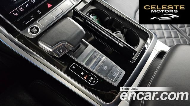 AUDI Q8 (4M) 55 TFSI Quattro Premium 2021 — photo 12 sur 35