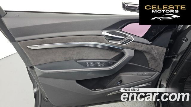 AUDI e-55 Quattro Sportback 2021 — photo 14 sur 37