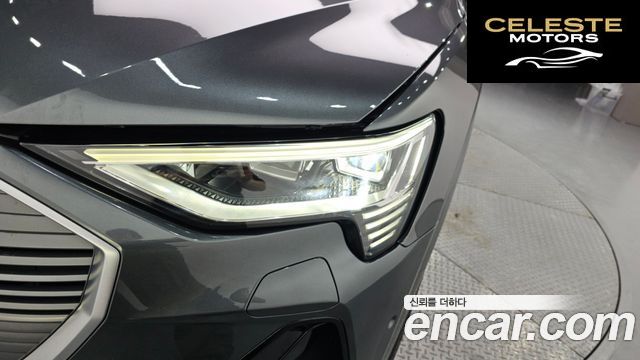 AUDI e-55 Quattro Sportback 2021 — photo 8 sur 37