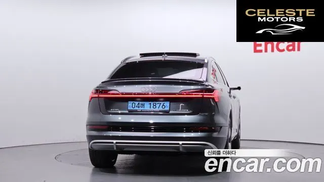AUDI e-55 Quattro Sportback 2021 — photo 4 sur 37