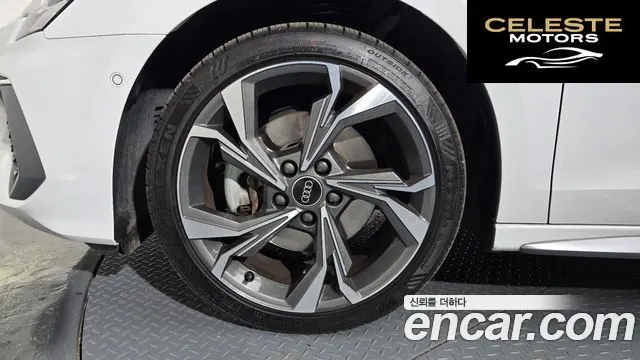 AUDI A3 (8Y) 40 TFSI Premium 2023 — photo 5 sur 32