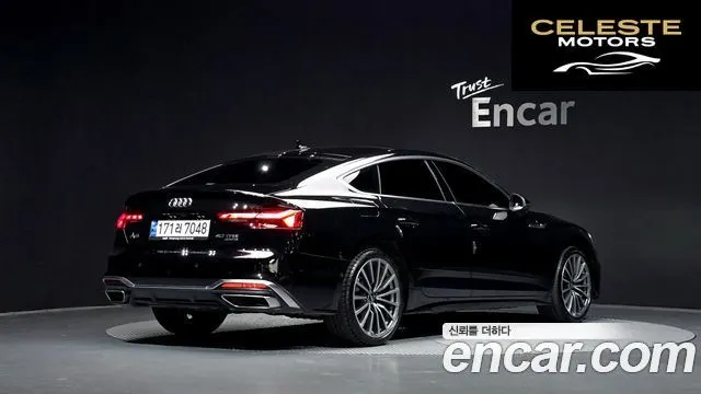 AUDI A5 (F5) 40 TFSI Quattro Premium Sportback 2023 — photo 2 sur 34