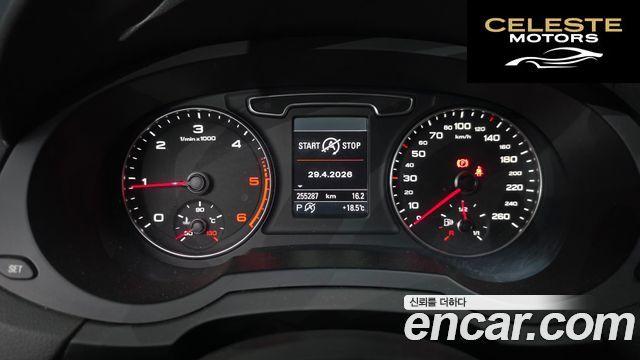 AUDI Q3 35 TDI Quattro Dynamic 2015 — photo 8 sur 20