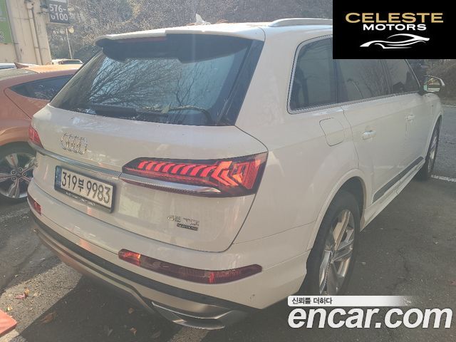 AUDI Q7 (4M) 45 TDI Quattro Premium 2021 — photo 8 sur 20