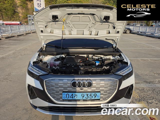 AUDI Q4 e-(F4) 40 Premium 2023 — photo 10 sur 26