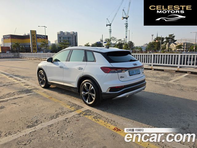 AUDI Q4 e-(F4) 40 Premium 2023 — photo 24 sur 26