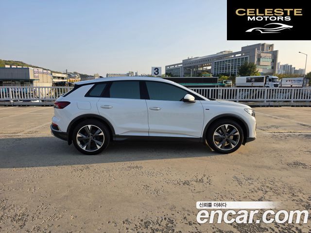 AUDI Q4 e-(F4) 40 Premium 2023 — photo 4 sur 26