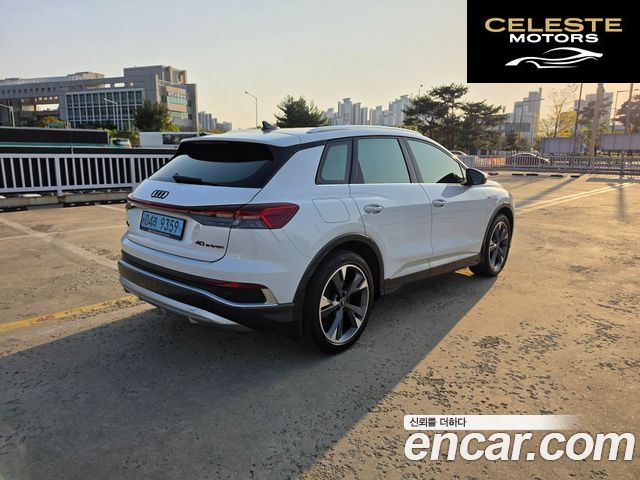 AUDI Q4 e-(F4) 40 Premium 2023 — photo 5 sur 26