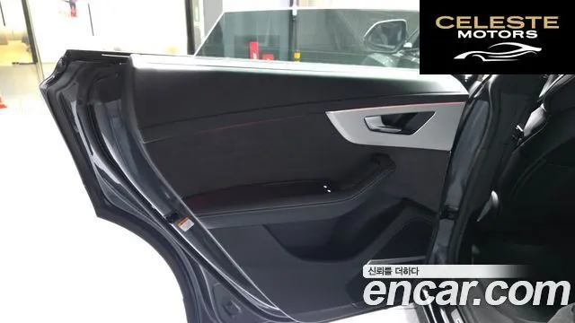 AUDI Q8 (4M) 55 TFSI Quattro Premium 2023 — photo 15 sur 34