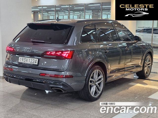 AUDI Q7 (4M) 55 TFSI Quattro Premium 2025 — photo 2 sur 26