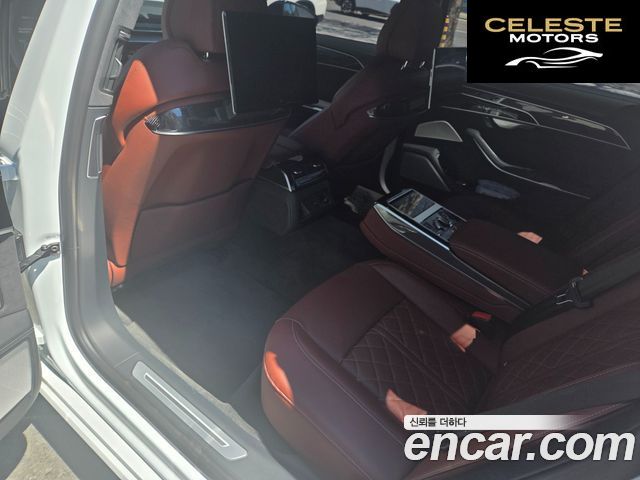 AUDI S8 (D5) 4.0 TFSI Quattro LWB 2023 — photo 7 sur 22