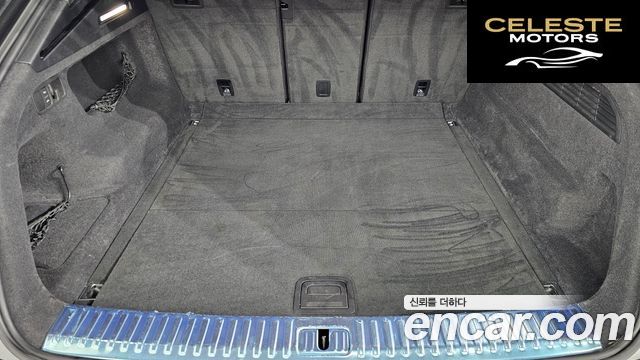 AUDI Q8 (4M) 50 TDI Quattro Premium 2022 — photo 24 sur 34