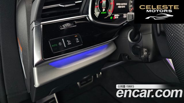 AUDI Q8 (4M) 50 TDI Quattro Premium 2022 — photo 28 sur 34