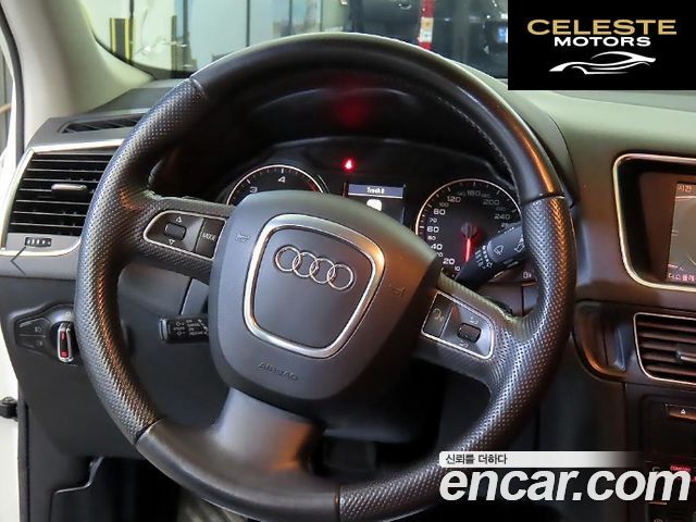 AUDI Q5 2.0 TDI Quattro 2012 — photo 8 sur 26