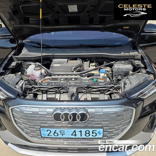 AUDI Q4 e-(F4) 40 Premium 2022 — photo 20 sur 26