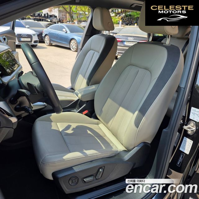 AUDI Q4 e-(F4) 40 Premium 2022 — photo 9 sur 26