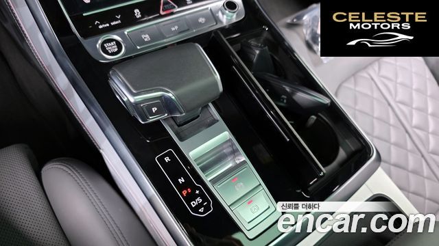 AUDI Q8 (4M) 55 TFSI Quattro Premium 2023 — photo 12 sur 35