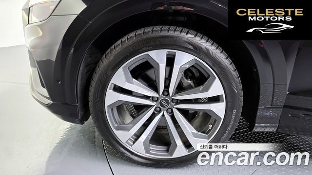 AUDI Q8 (4M) 55 TFSI Quattro Premium 2023 — photo 5 sur 35