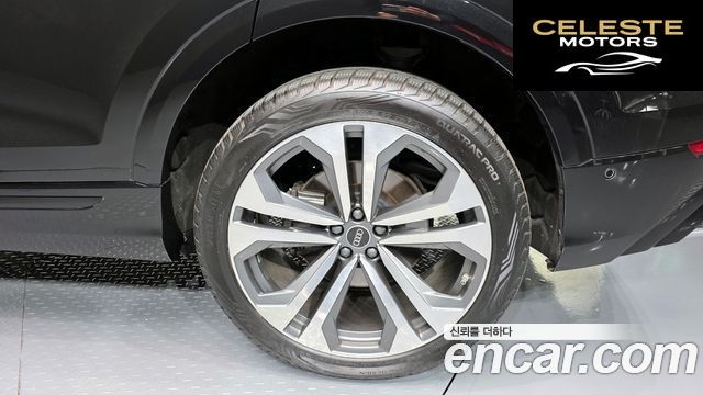 AUDI Q8 (4M) 55 TFSI Quattro Premium 2023 — photo 7 sur 35