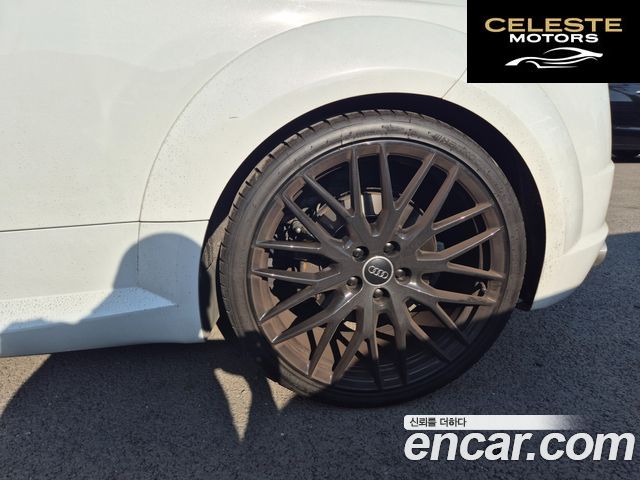 AUDI TTS (8S) Coupé 2.0 TFSI Quattro 2016 — photo 16 sur 26