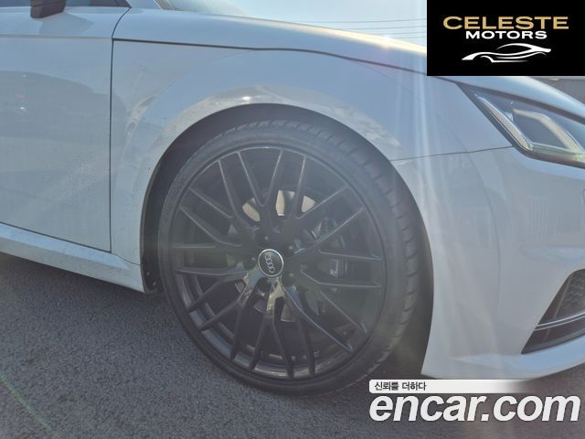 AUDI TTS (8S) Coupé 2.0 TFSI Quattro 2016 — photo 17 sur 26