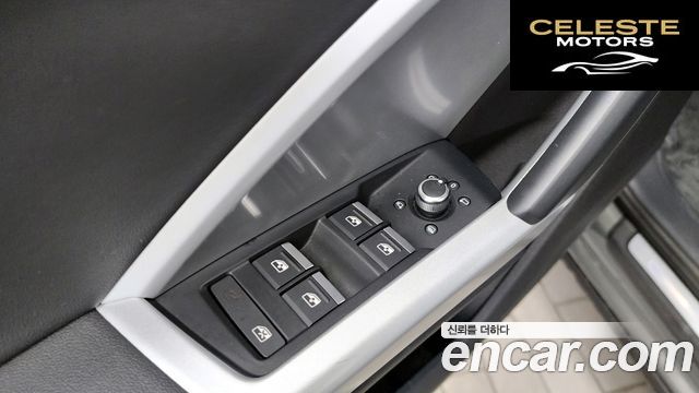 AUDI Q3 (F3) 35 TDI Sportback 2023 — photo 30 sur 35