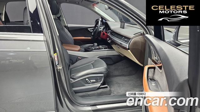 AUDI Q7 (4M) 45 TFSI Quattro 2019 — photo 17 sur 36
