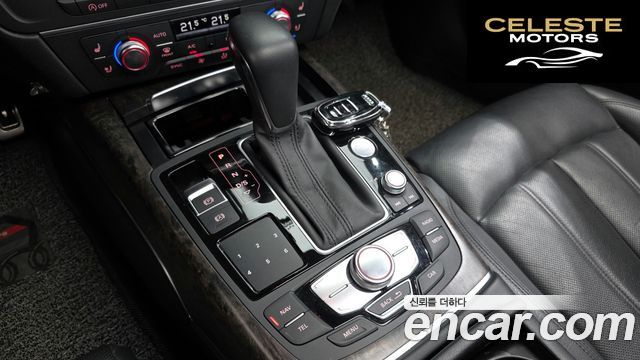 AUDI A6 40 TFSI Premium 2018 — photo 12 sur 32