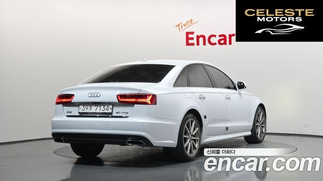 AUDI A6 40 TFSI Premium 2018 — photo 2 sur 32