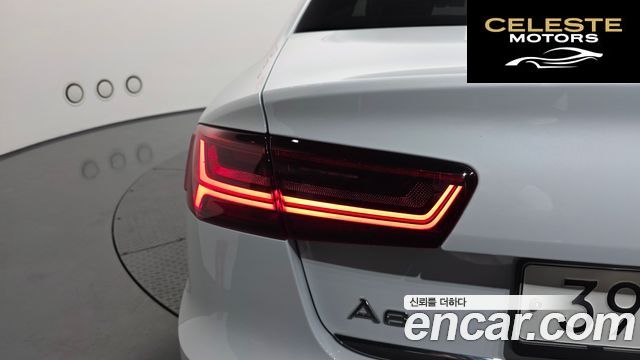 AUDI A6 40 TFSI Premium 2018 — photo 9 sur 32