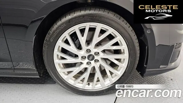 AUDI A8 (D5) 55 TFSI Quattro LWB 2021 — photo 7 sur 31