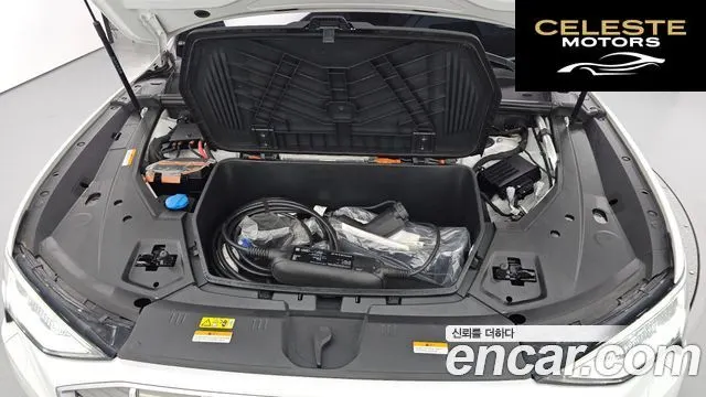AUDI e-55 Quattro 2021 — photo 6 sur 34