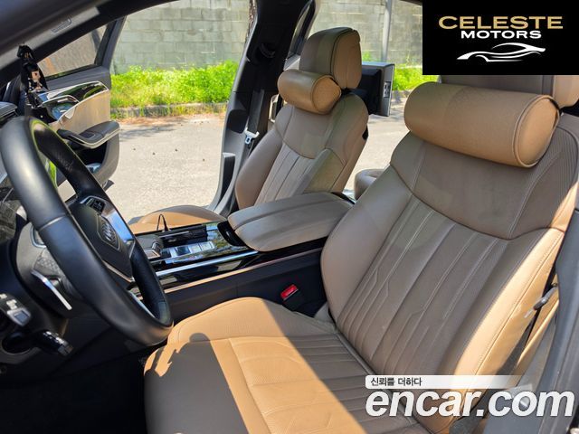 AUDI A8 (D5) 55 TFSI Quattro LWB 2021 — photo 14 sur 20
