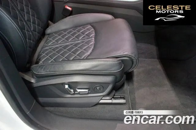 AUDI Q8 (4M) 55 TFSI Quattro Premium 2023 — photo 17 sur 26