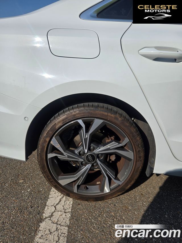 AUDI A3 (8Y) 40 TFSI Premium 2023 — photo 5 sur 15