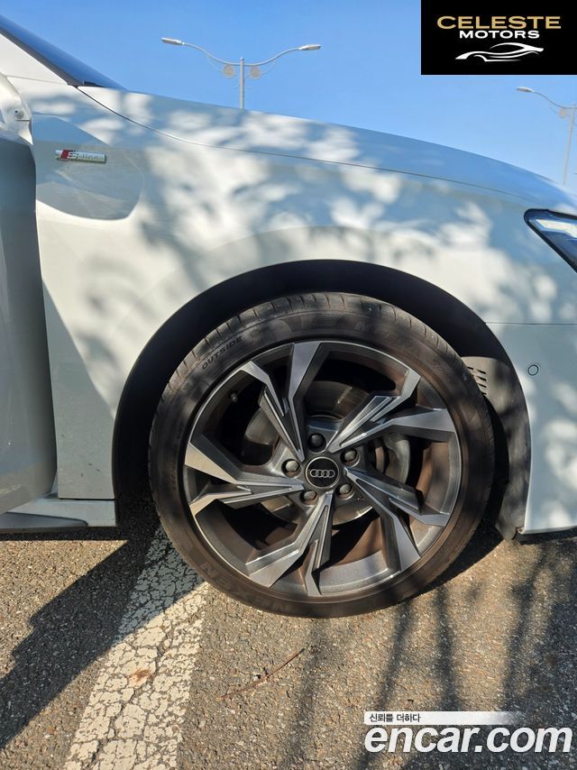 AUDI A3 (8Y) 40 TFSI Premium 2023 — photo 7 sur 15