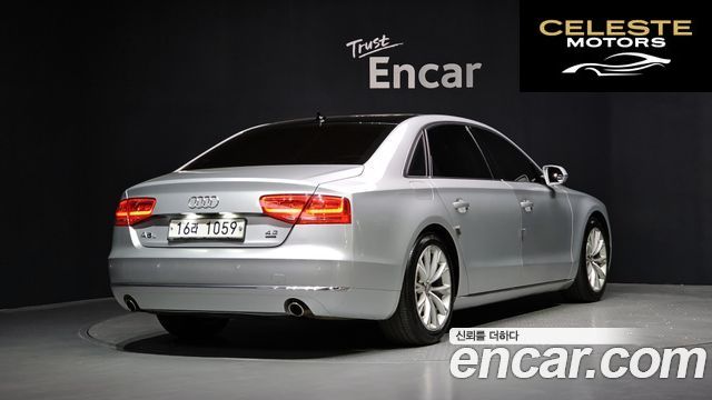 AUDI A8 3.0 TFSI Quattro LWB 2011 — photo 2 sur 20