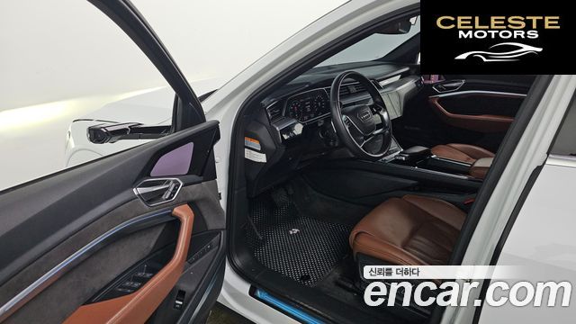 AUDI e-55 Quattro 2021 — photo 13 sur 34