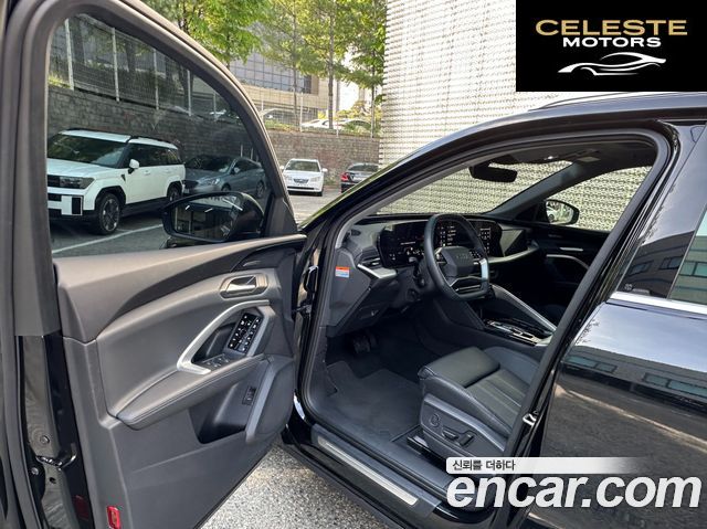 AUDI Q5 (80A) 40 TDI Quattro S Line 2025 — photo 8 sur 24