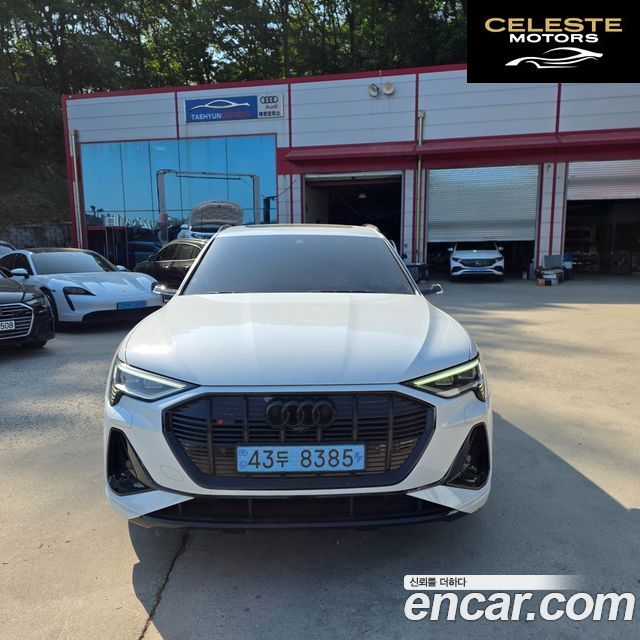 AUDI e-55 Quattro Sportback 2021 — photo 21 sur 26